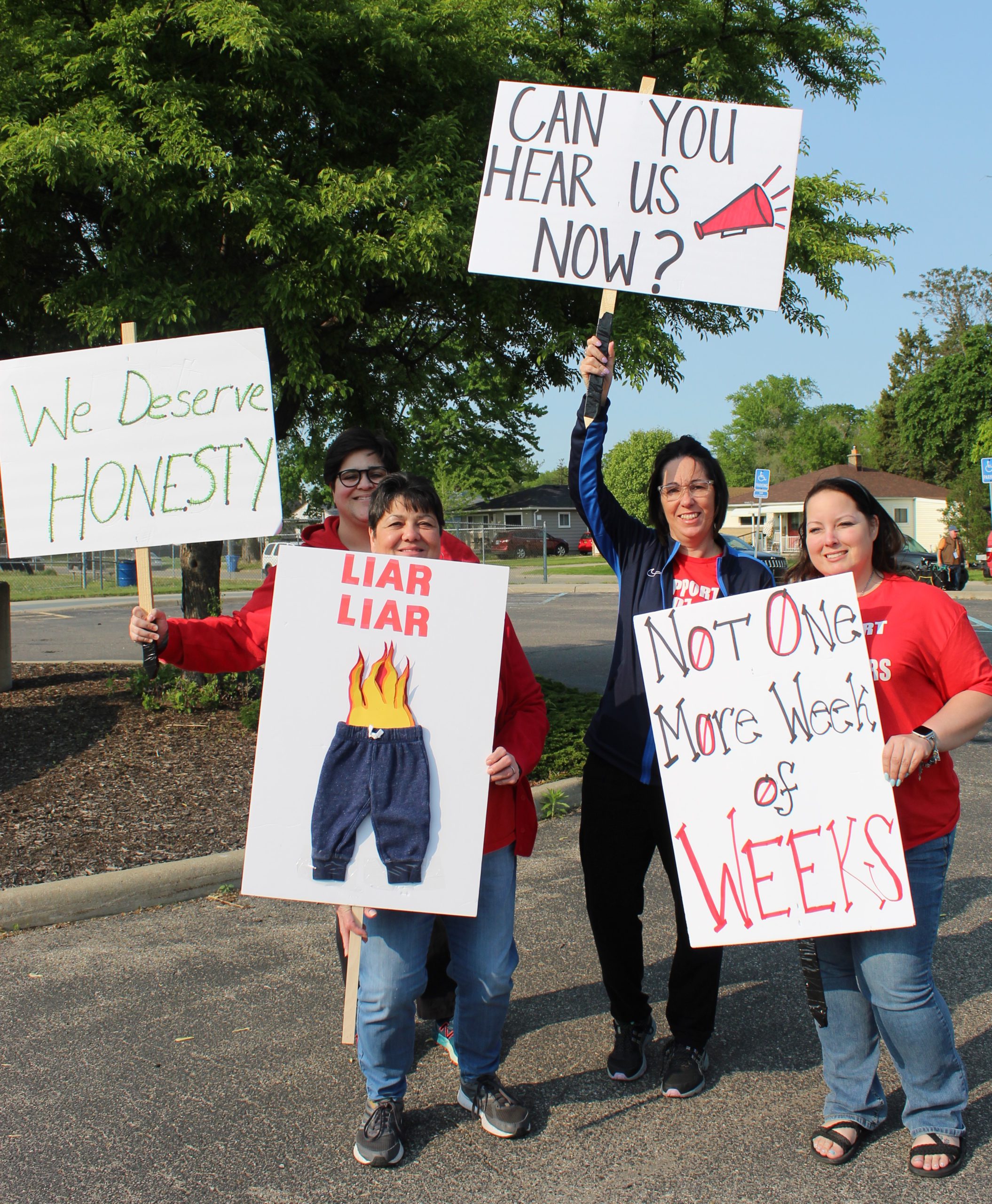 Protest by Dearborn Heights educators secures school board investigation